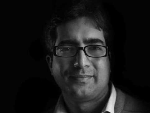 Jammu and Kashmir bureaucrat Shah Faesal faces Centre's ire over 'Rapistan' tweet; Omar Abdullah tweets in support of 2010 IAS topper Jammu and Kashmir bureaucrat Shah Faesal faces Centre's ire over 'Rapistan' tweet; Omar Abdullah tweets in support of 2010 IAS topper