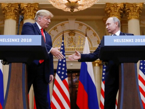 Vladimir Putin invites Donald Trump to Moscow, says both he and US president want another meeting after Helsinki summit Vladimir Putin invites Donald Trump to Moscow, says both he and US president want another meeting after Helsinki summit