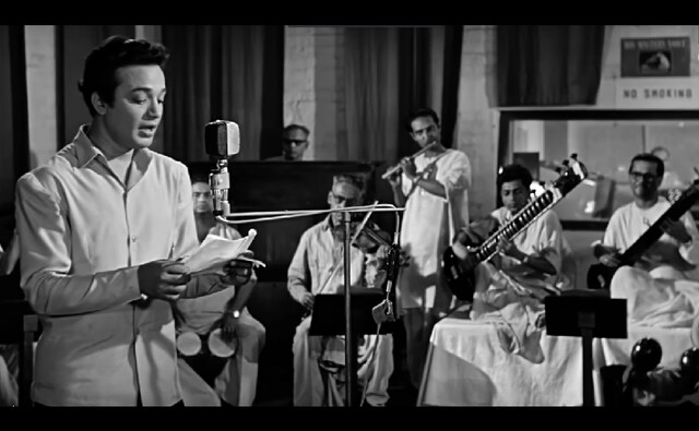 Uttam Kumar played a singer, who poses as a driver after being disowned by his industrialist father in the romantic comedy Deya Neya. YouTube screengrab Uttam Kumar played a singer, who poses as a driver after being disowned by his industrialist father in the romantic comedy Deya Neya. YouTube screengrab