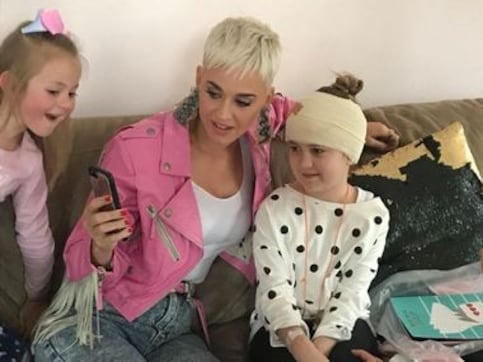 Katy Perry surprises young brain tumour survivor in Australia after viral Twitter campaign Katy Perry surprises young brain tumour survivor in Australia after viral Twitter campaign