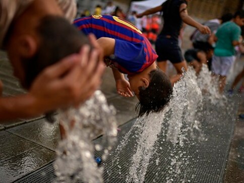 Red health alerts issued in Portugal, Spain amid smothering heat wave; few places hit record temperatures