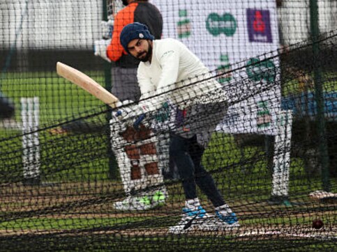 India vs England: Injury-hit Virat Kohli could be more dangerous, feels hosts' coach Trevor Bayliss India vs England: Injury-hit Virat Kohli could be more dangerous, feels hosts' coach Trevor Bayliss