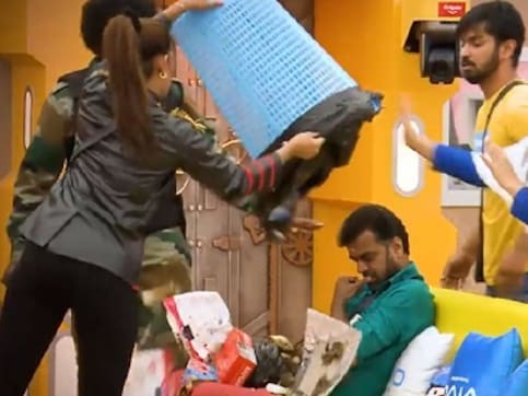 Bigg Boss Tamil 2 weekly updates: Mumtaz, Ponnambalam, Riythvika, Balaji, Shariq, and Mahat face eviction Bigg Boss Tamil 2 weekly updates: Mumtaz, Ponnambalam, Riythvika, Balaji, Shariq, and Mahat face eviction