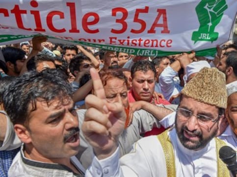 Article 35-A: SC to take ‘in-chamber’ decision on listing petition challenging constitutional validity of legislation Article 35-A: SC to take ‘in-chamber’ decision on listing petition challenging constitutional validity of legislation