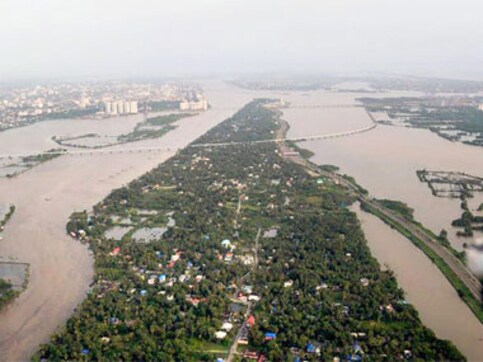 Kerala rains claim 39 lives in six days; 14,000 people take shelter in relief camps in Wayanad district alone Kerala rains claim 39 lives in six days; 14,000 people take shelter in relief camps in Wayanad district alone