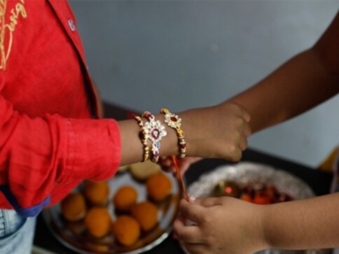 Raksha Bandhan 2022: Date, muhurat, history and celebration