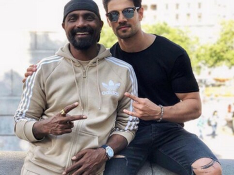 Sooraj Pancholi wraps up shooting for Stanley D'Costa's Time To Dance, also featuring Isabelle Kaif Sooraj Pancholi wraps up shooting for Stanley D'Costa's Time To Dance, also featuring Isabelle Kaif