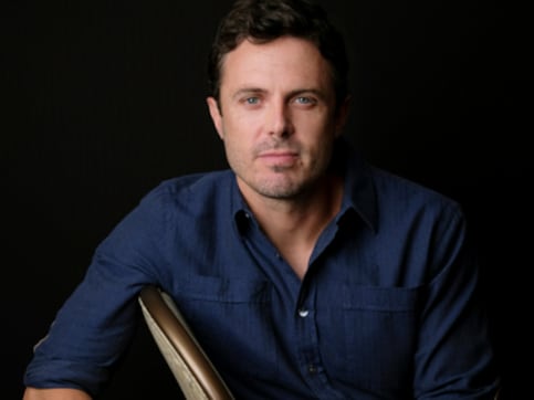 Casey Affleck accepts sexual allegation charges against him, admits he behaved 'unprofessionally' Casey Affleck accepts sexual allegation charges against him, admits he behaved 'unprofessionally'