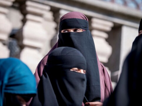 Denmark fines first person for defying law banning full-face Islamic veil, 28-year-old woman asked to pay 1,000 kroner Denmark fines first person for defying law banning full-face Islamic veil, 28-year-old woman asked to pay 1,000 kroner