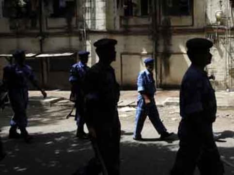 Maharashtra bandh: Protesters disrupt road traffic across state over Maratha quota stir; public transport suspended Maharashtra bandh: Protesters disrupt road traffic across state over Maratha quota stir; public transport suspended