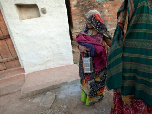 Six of 10 Indian babies aren't breastfed within first hour of birth; Uttar Pradesh, Rajasthan rank lowest in early nursing