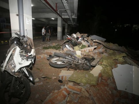 Lombok earthquake: Indonesian island hit by 5.9-magnitude quake four days after another one killed 160
