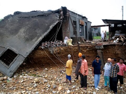 Jammu rains: Four dead, three injured in flash floods after incessant downpour; Keran, Kangrail worst affected Jammu rains: Four dead, three injured in flash floods after incessant downpour; Keran, Kangrail worst affected