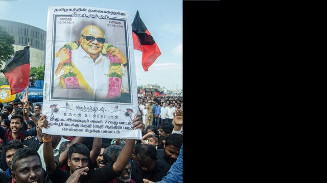 As DMK chief Karunanidhi's life slipped away, his supporters held on to hope and a prayer As DMK chief Karunanidhi's life slipped away, his supporters held on to hope and a prayer