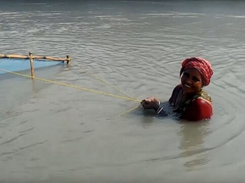 Tiger prawns collected by women of the Sundarbans are a global delicacy, but collectors remain a neglected lot Tiger prawns collected by women of the Sundarbans are a global delicacy, but collectors remain a neglected lot
