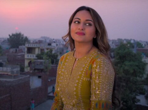 Happy Phirr Bhaag Jayegi song Swag Saha Nahi Jaye shows Sonakshi Sinha grooving to Bhangra beats Happy Phirr Bhaag Jayegi song Swag Saha Nahi Jaye shows Sonakshi Sinha grooving to Bhangra beats