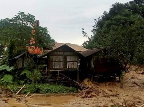 Flash flood in Itanagar: Two dead, four missing after cloudburst; Modirijo, Chandranagar among most affected areas Flash flood in Itanagar: Two dead, four missing after cloudburst; Modirijo, Chandranagar among most affected areas