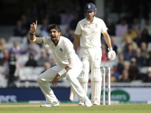 India vs England: Ishant Sharma, Jasprit Bumrah help visitors bounce back after Alastair Cook's gritty show on Day 1 India vs England: Ishant Sharma, Jasprit Bumrah help visitors bounce back after Alastair Cook's gritty show on Day 1