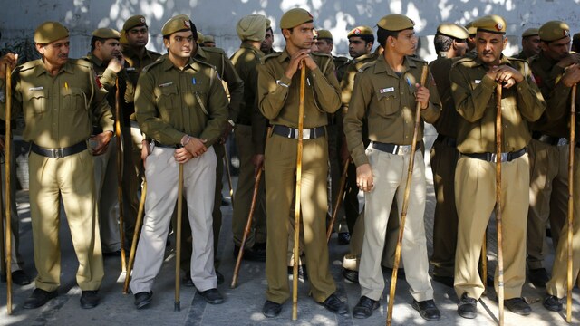 BJP councillor booked for thrashing police sub-inspector, his female friend in Uttar Pradesh's Kankar Khera BJP councillor booked for thrashing police sub-inspector, his female friend in Uttar Pradesh's Kankar Khera