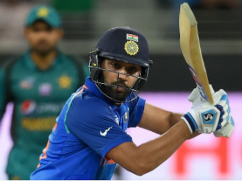 India vs Pakistan: Bhuvneshwar Kumar, Rohit Sharma top report card; Hasan Ali, Imam-ul-Haq fail to impress India vs Pakistan: Bhuvneshwar Kumar, Rohit Sharma top report card; Hasan Ali, Imam-ul-Haq fail to impress