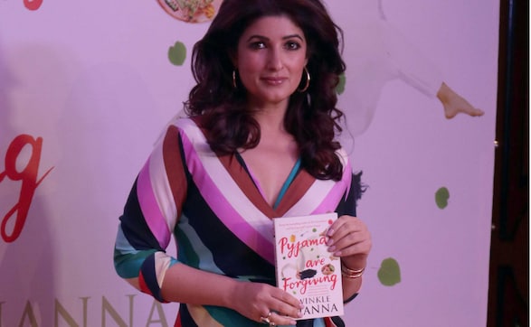 Sonam Kapoor, Karan Johar, Ranveer Singh attend Twinkle Khanna's new book launch Sonam Kapoor, Karan Johar, Ranveer Singh attend Twinkle Khanna's new book launch
