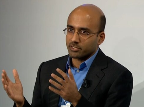 Atif Mian resigns from Pakistan's Economic Advisory Council; Twitterati slams PTI-led govt for telling him to step down Atif Mian resigns from Pakistan's Economic Advisory Council; Twitterati slams PTI-led govt for telling him to step down