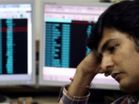 Sensex drops over 150 points ahead of RBI board meet today; auto, IT, fin stock weak amid heavy selling by FIIs Sensex drops over 150 points ahead of RBI board meet today; auto, IT, fin stock weak amid heavy selling by FIIs