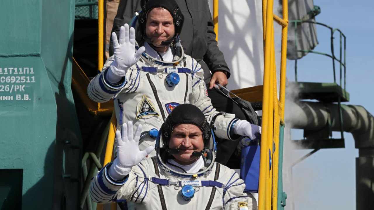 US astronaut Nick Hague and Russian cosmonaut Alexei Ovchinin landed safely without harm after rescue crews raced to locate and rescue them in Kazakh. Image: Reuters
