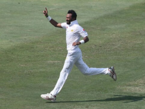 Pakistan vs Australia: How a determined Bilal Asif, under Shoaib Malik's guidance, stormed his way back to international cricket Pakistan vs Australia: How a determined Bilal Asif, under Shoaib Malik's guidance, stormed his way back to international cricket