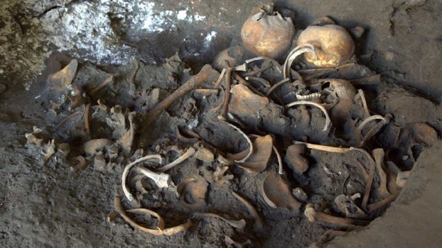 Five intact bones at Pompeii volcanic site question previous eruption timeline Five intact bones at Pompeii volcanic site question previous eruption timeline
