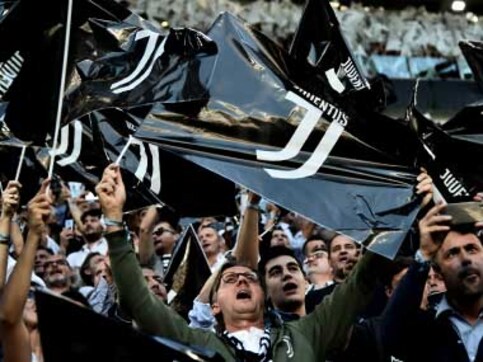 Serie A: Juventus hit with stand closure, $11,500 fine for racist chants directed towards Napoli's Kalidou Koulibaly Serie A: Juventus hit with stand closure, $11,500 fine for racist chants directed towards Napoli's Kalidou Koulibaly