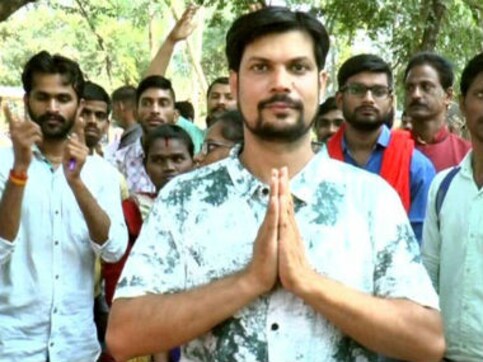 Speech, hearing-impaired man may contest Madhya Pradesh Assembly polls, wants to uplift the poor and disabled Speech, hearing-impaired man may contest Madhya Pradesh Assembly polls, wants to uplift the poor and disabled