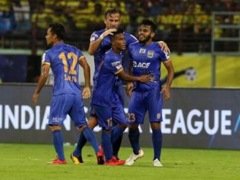 ISL 2018-19: Pranjal Bhumij's stoppage-time screamer helps Mumbai City FC salvage a point against Kerala Blasters ISL 2018-19: Pranjal Bhumij's stoppage-time screamer helps Mumbai City FC salvage a point against Kerala Blasters