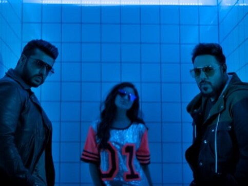 Namaste England song Proper Patola is an upbeat dance anthem with some irresistible beats Namaste England song Proper Patola is an upbeat dance anthem with some irresistible beats