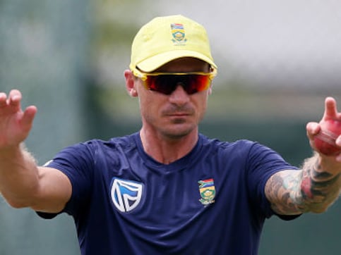 Fast bowler Dale Steyn named in South Africa's 15-man squad for limited overs tour to Australia Fast bowler Dale Steyn named in South Africa's 15-man squad for limited overs tour to Australia