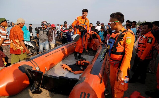 The National Search and Rescue Agency's deputy chief, Nugroho Budi Wiryanto, said some 300 people including soldiers, police and local fishermen are involved in the search. Reuters The National Search and Rescue Agency's deputy chief, Nugroho Budi Wiryanto, said some 300 people including soldiers, police and local fishermen are involved in the search. Reuters