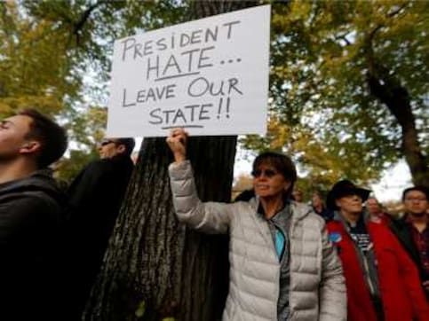 'President Hate, leave our state': 1,500 people march to protest Donald Trump's visit to Pittsburgh synagogue 'President Hate, leave our state': 1,500 people march to protest Donald Trump's visit to Pittsburgh synagogue
