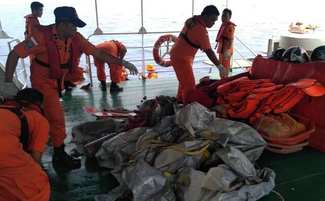 Officials from Indonesia’s safety transport committee could not confirm the cause of the crash as the plane's blackbox has not been recovered. Twitter/@SonoraFM92 Officials from Indonesia’s safety transport committee could not confirm the cause of the crash as the plane's blackbox has not been recovered. Twitter/@SonoraFM92