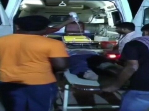 School student killed, 20 injured as bus collides with truck in Bihar's Aurangabad district School student killed, 20 injured as bus collides with truck in Bihar's Aurangabad district