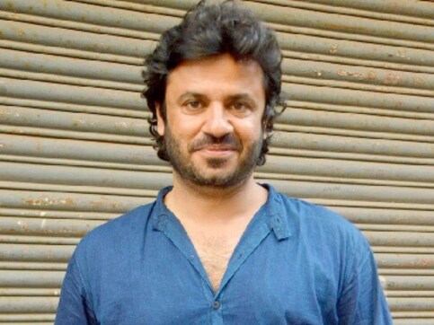 Vikas Bahl reportedly dropped from Amazon's reboot of Australian series following sexual harassment allegations Vikas Bahl reportedly dropped from Amazon's reboot of Australian series following sexual harassment allegations