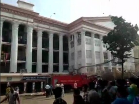 Fire breaks out at Kolkata hospital's pharmacy department, doused hours later with no casualties; 250 patients evacuated Fire breaks out at Kolkata hospital's pharmacy department, doused hours later with no casualties; 250 patients evacuated