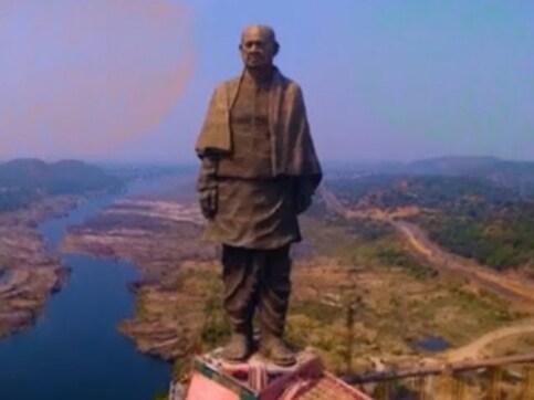 Sardar Patel statue: Narendra Modi to unveil 182-metre-tall 'Statue of Unity' today; will be world's tallest such memorial Sardar Patel statue: Narendra Modi to unveil 182-metre-tall 'Statue of Unity' today; will be world's tallest such memorial