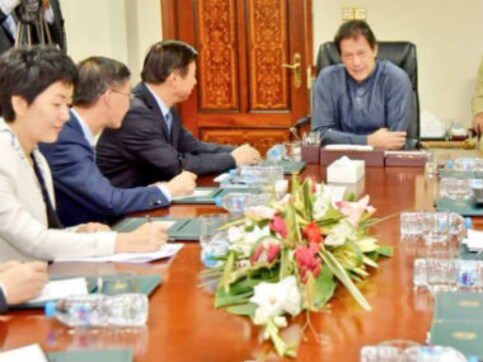 China and Pakistan pledge to build closer bilateral ties, facilitate construction of CPEC China and Pakistan pledge to build closer bilateral ties, facilitate construction of CPEC