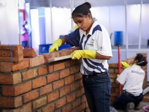 India Skills 2018: Revamped ITIs and flexible apprenticeship help bridge gap between skills, market India Skills 2018: Revamped ITIs and flexible apprenticeship help bridge gap between skills, market