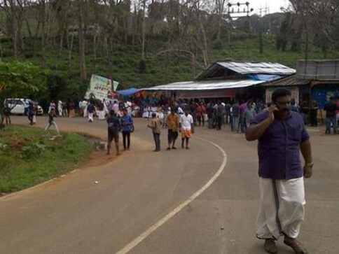 Sabarimala protests updates: Shrine reopens tomorrow but board refuses to uphold 'tradition', to debate on review petition on 19 Oct