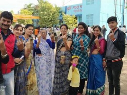 Madhya Pradesh Vidhan Sabha polls: EVM snags, stray incidents of violence dominate day; 74.61% turnout till 6 pm Madhya Pradesh Vidhan Sabha polls: EVM snags, stray incidents of violence dominate day; 74.61% turnout till 6 pm