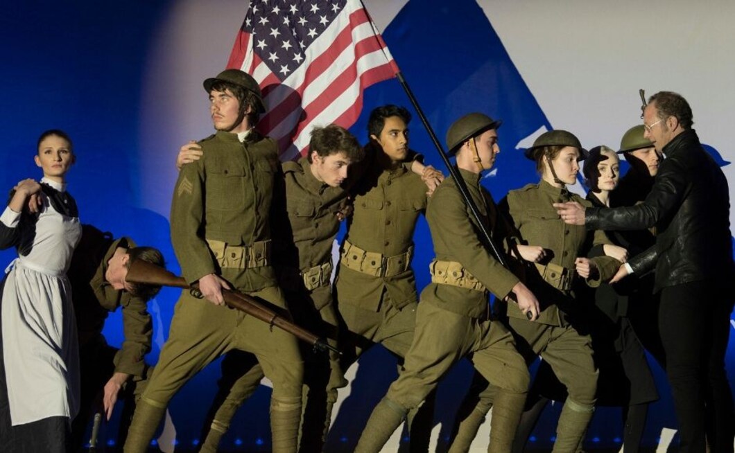 Noted sculptor Sabin Howard (right) staged live models to represent the new National World War I Memorial, which is being created by the Centennial Commission in Washington. AP Noted sculptor Sabin Howard (right) staged live models to represent the new National World War I Memorial, which is being created by the Centennial Commission in Washington. AP