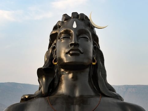 Will Coimbatore opt to go with the RSS-BJP combine or the Mahagathbandhan? Only Adi Yogi knows for sure Will Coimbatore opt to go with the RSS-BJP combine or the Mahagathbandhan? Only Adi Yogi knows for sure