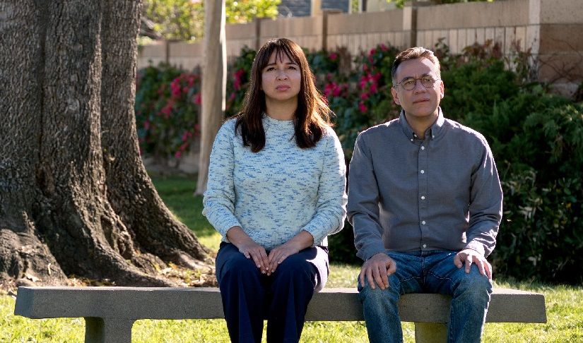 Forever vs Little Things: A psychological perspective on two contrasting depictions of love and relationships