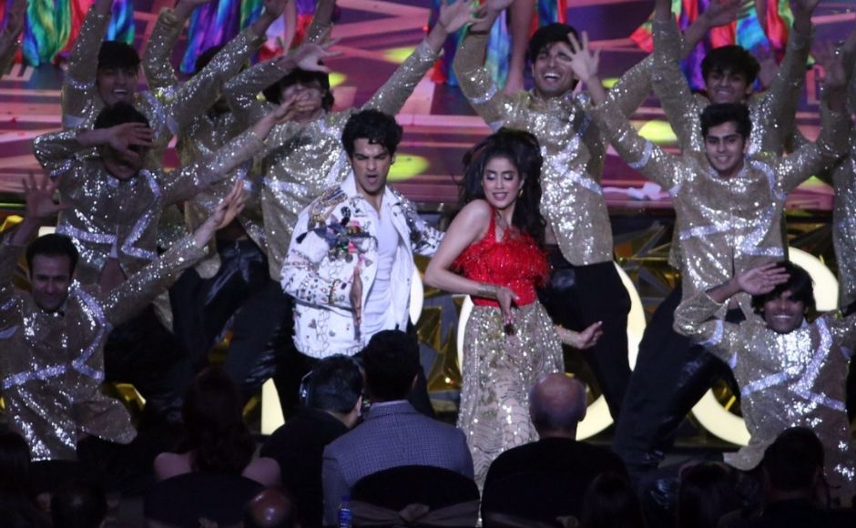 Ishaan Khattar and Jahnvi Kapoor. Image courtesy: in.com Ishaan Khattar and Jahnvi Kapoor. Image courtesy: in.com